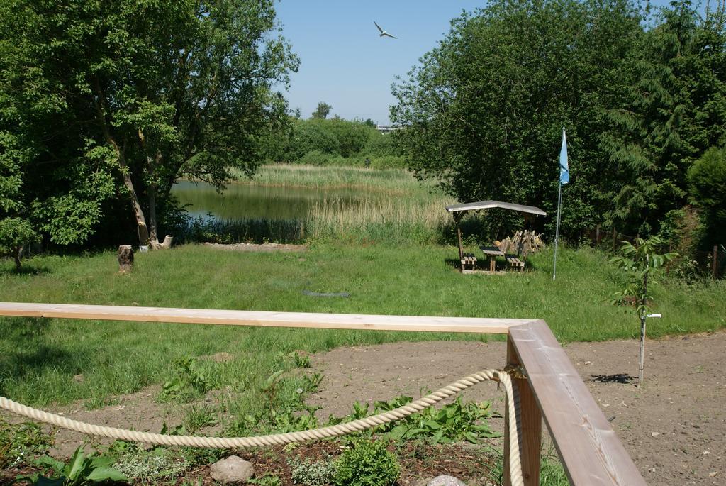 Ferienwohnungen Am Kleinen See Bergen Auf Rugen Exterior foto