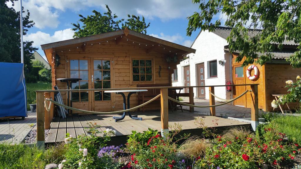 Ferienwohnungen Am Kleinen See Bergen Auf Rugen Exterior foto